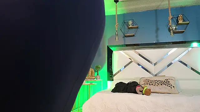 Ladyy brownn online show from March 2026 11:57:01 AM