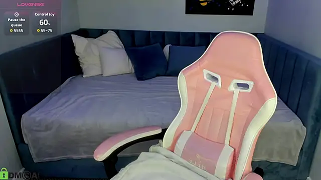 Stella Lee online show from March 2026 10:23:02 AM