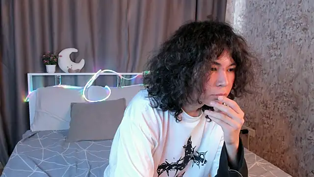 Gentle Flash online show from June 2026 01:06:01 PM