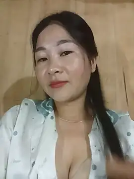 Snapshot of Dunk-namic chatting on June 2026 10:48:02 PM Dunk-namic online show from June 2026 10:48:02 PM