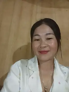 Snapshot of Dunk-namic chatting on July 2026 12:06:02 AM Dunk-namic online show from July 2026 12:06:02 AM