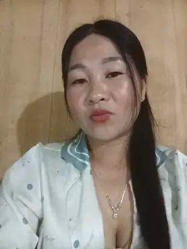 Snapshot of Dunk-namic chatting on June 2026 04:57:01 PM Dunk-namic online show from June 2026 04:57:01 PM