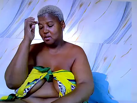 treasure hunny online show from February 2026 03:18:01 PM