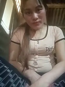 Snapshot of Momo-biki chatting on February 2026 06:09:02 AM Momo-biki online show from February 2026 06:09:02 AM