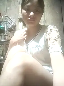 Momo-biki online show from April 2026 09:32:01 PM