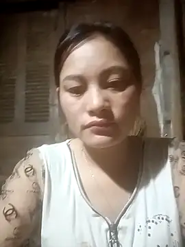 Snapshot of Momo-biki chatting on May 2026 09:12:02 PM Momo-biki online show from May 2026 09:12:02 PM