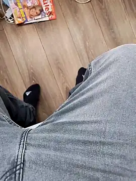 latya111 online show from February 2026 02:04:01 PM