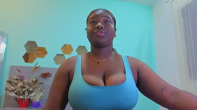 DanielaGil7 online show from March 2026 12:11:01 PM