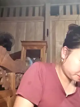 emlylyxinh online show from February 2026 07:25:01 PM