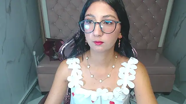 Sophie jones b online show from February 2026 12:49:01 PM