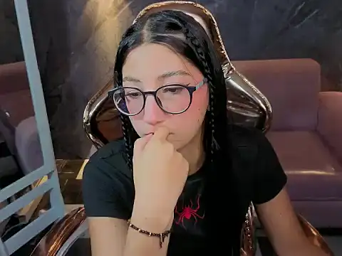 Sophie jones b online show from February 2026 12:44:02 PM