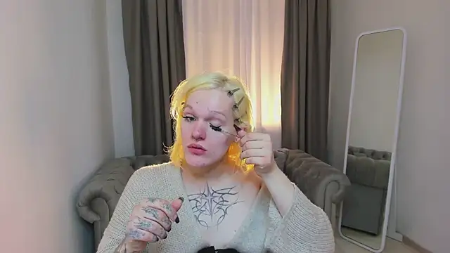 Lollita Morgan online show from April 2026 05:19:01 AM