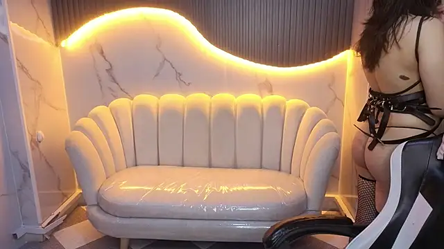 Valerie moon b online show from February 2026 01:22:01 PM