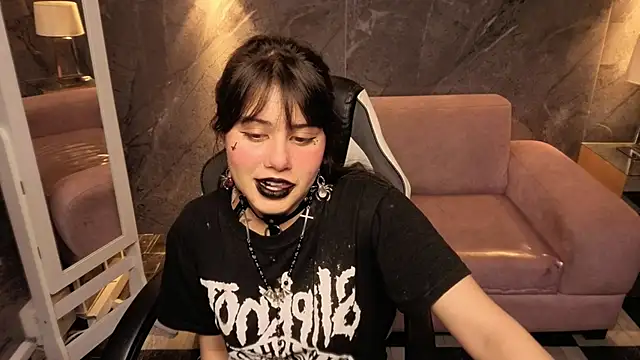 Valerie moon b online show from February 2026 08:06:01 PM