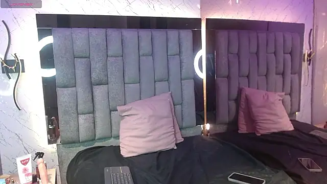 Snapshot of AriannaFoxxy chatting on February 2026 11:29:01 AM AriannaFoxxy online show from February 2026 11:29:01 AM