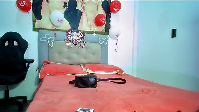 MEW ALIX online show from February 2026 01:44:01 PM