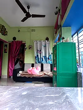 Mahira06 online show from April 2026 05:43:02 AM