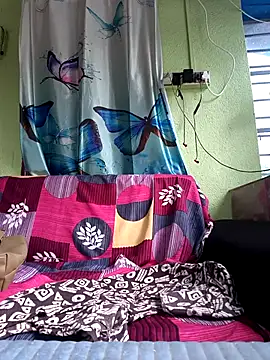 Mahira06 online show from April 2026 04:10:02 AM