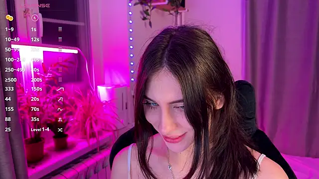 lunawho online show from May 2026 07:28:02 PM