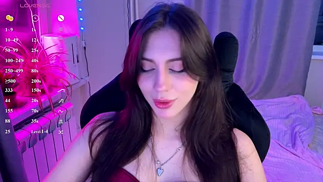 lunawho online show from May 2026 07:57:01 PM