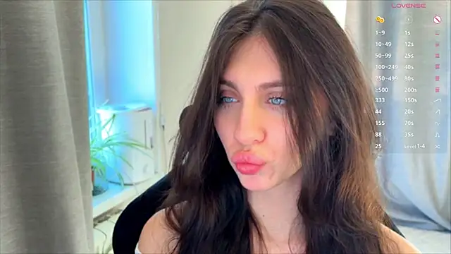 lunawho online show from April 2026 05:36:02 AM