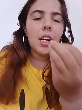 lyss muller online show from June 2026 07:20:01 PM