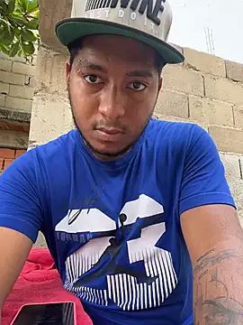 Snapshot of Danny_black11 chatting on February 2026 07:33:01 PM Danny black11 online show from February 2026 07:33:01 PM