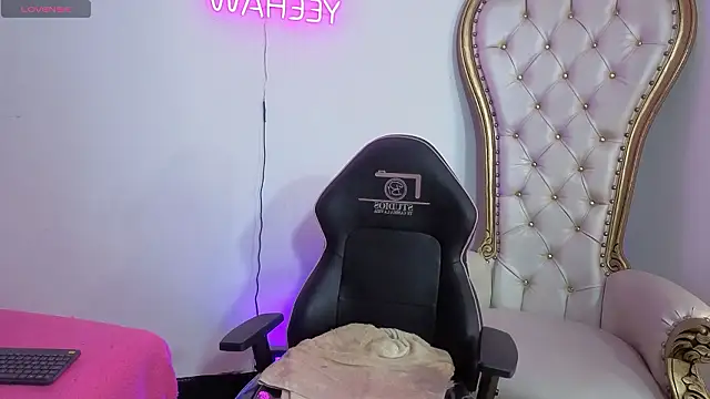 MILAH TAY online show from March 2026 03:19:01 AM