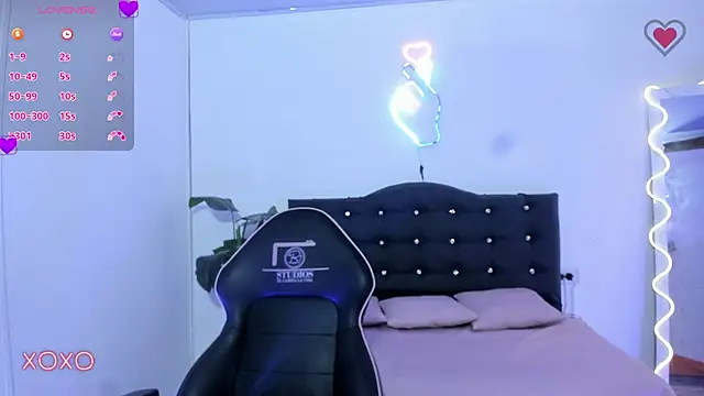 MILAH TAY online show from February 2026 11:39:02 AM