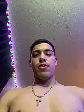 Snapshot of Tupapi696969q chatting on June 2026 03:22:01 AM Tupapi696969q online show from June 2026 03:22:01 AM