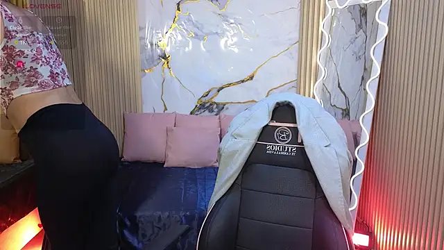 Athenaa tay online show from February 2026 07:32:02 PM