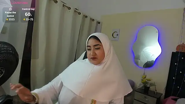 SamiraAwada online show from April 2026 07:09:01 PM