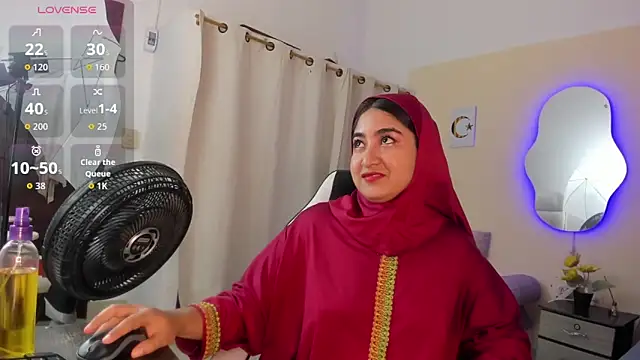 SamiraAwada online show from April 2026 07:10:02 PM