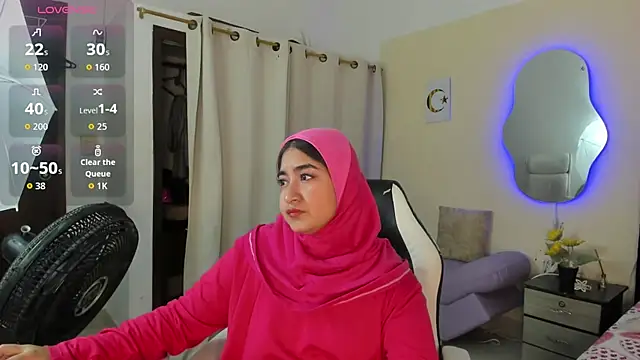Snapshot of SamiraAwada chatting on April 2026 06:55:02 PM SamiraAwada online show from April 2026 06:55:02 PM