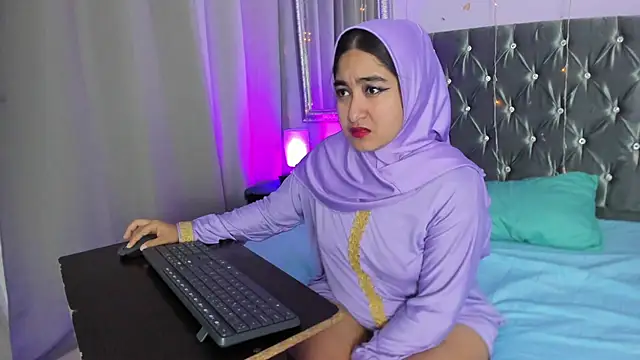 SamiraAwada online show from July 2026 07:20:02 PM
