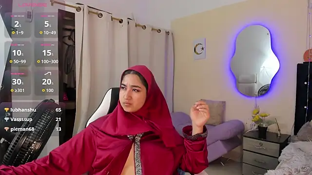 SamiraAwada online show from April 2026 09:39:33 PM