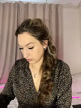 Snapshot of Alyxra chatting on February 2026 09:07:02 AM Alyxra online show from February 2026 09:07:02 AM