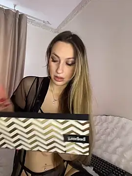 Alyxra online show from March 2026 07:32:02 AM