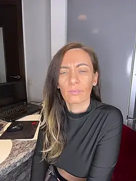 DivineAmely online show from February 2026 09:14:02 PM