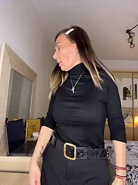 DivineAmely online show from March 2026 09:08:01 PM