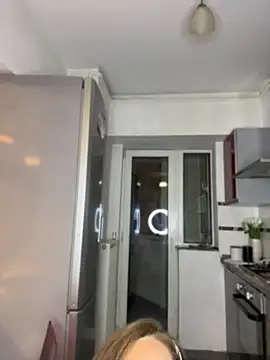 DivineAmely online show from April 2026 08:01:02 PM