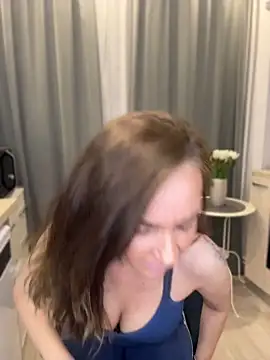 DivineAmely online show from April 2026 06:09:02 PM