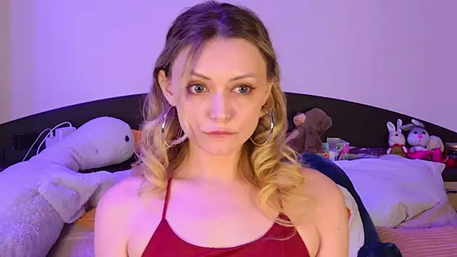 Leecey online show from February 2026 11:24:02 PM