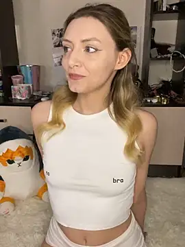 Leecey online show from February 2026 11:56:01 AM