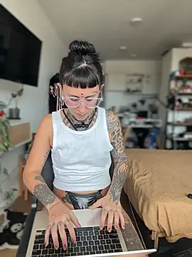 xsadtanas online show from February 2026 05:11:02 PM