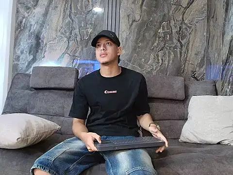 Noah Blackk online show from February 2026 01:13:01 PM