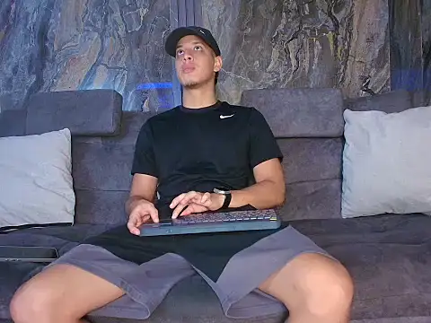 Noah Blackk online show from February 2026 01:18:01 PM