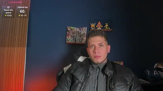 Snapshot of SebastianMaximoff_ chatting on July 2026 07:32:02 PM SebastianMaximoff online show from July 2026 07:32:02 PM