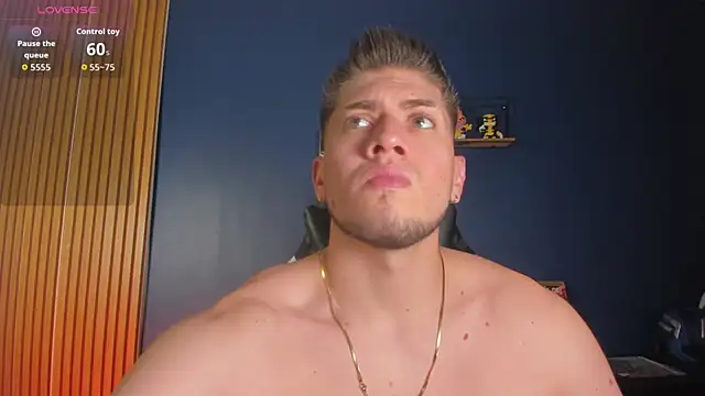 Snapshot of SebastianMaximoff_ chatting on July 2026 07:44:02 PM SebastianMaximoff online show from July 2026 07:44:02 PM