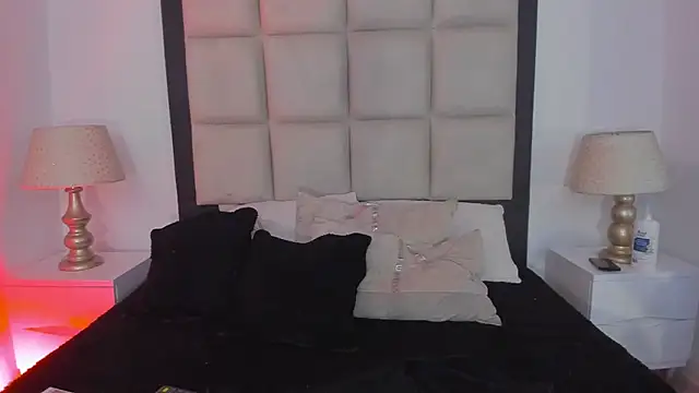 SussyFox online show from March 2026 01:51:02 PM